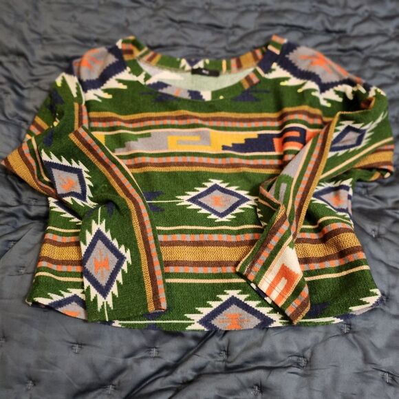 Aztec Patterned Long Sleeve Top - Picture 1 of 6